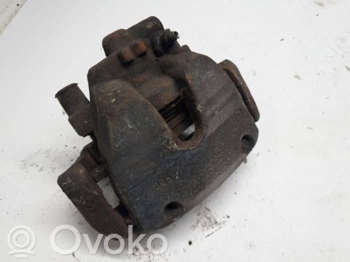Opel Corsa E Priekinis suportas 