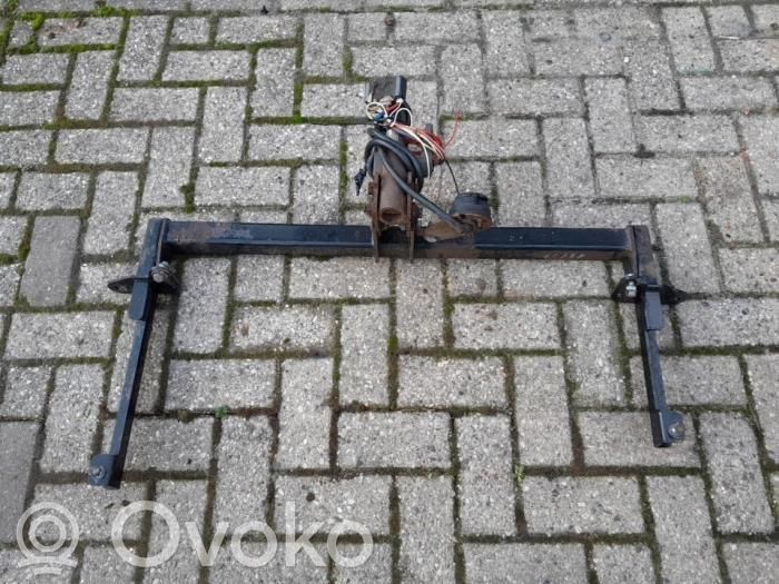 Fiat Punto (199) Hak holowniczy / Komplet 
