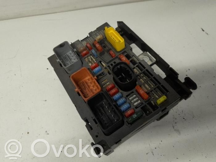 Citroen C4 Grand Picasso Skrzynka bezpieczników / Komplet 
