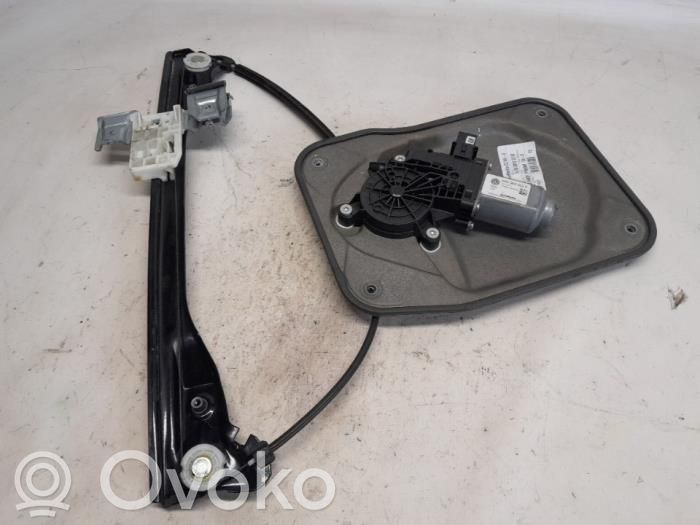Skoda Fabia Mk2 (5J) Macara ușă față cu motor 