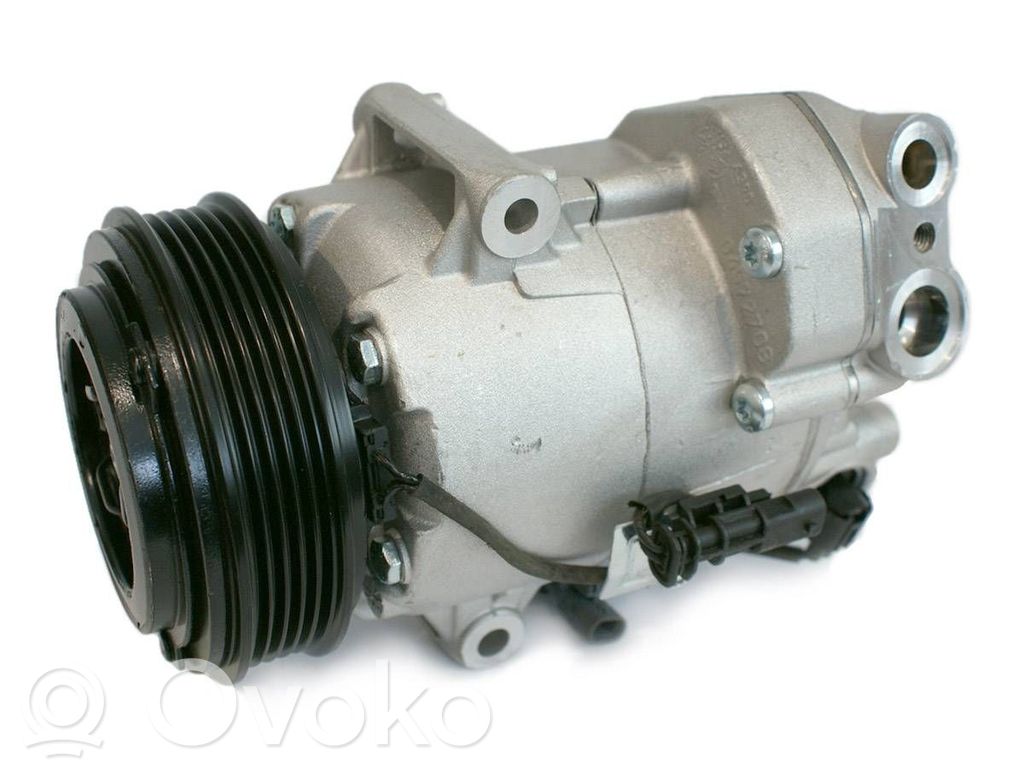 Opel Astra J Kompresor / Sprężarka klimatyzacji A/C 
