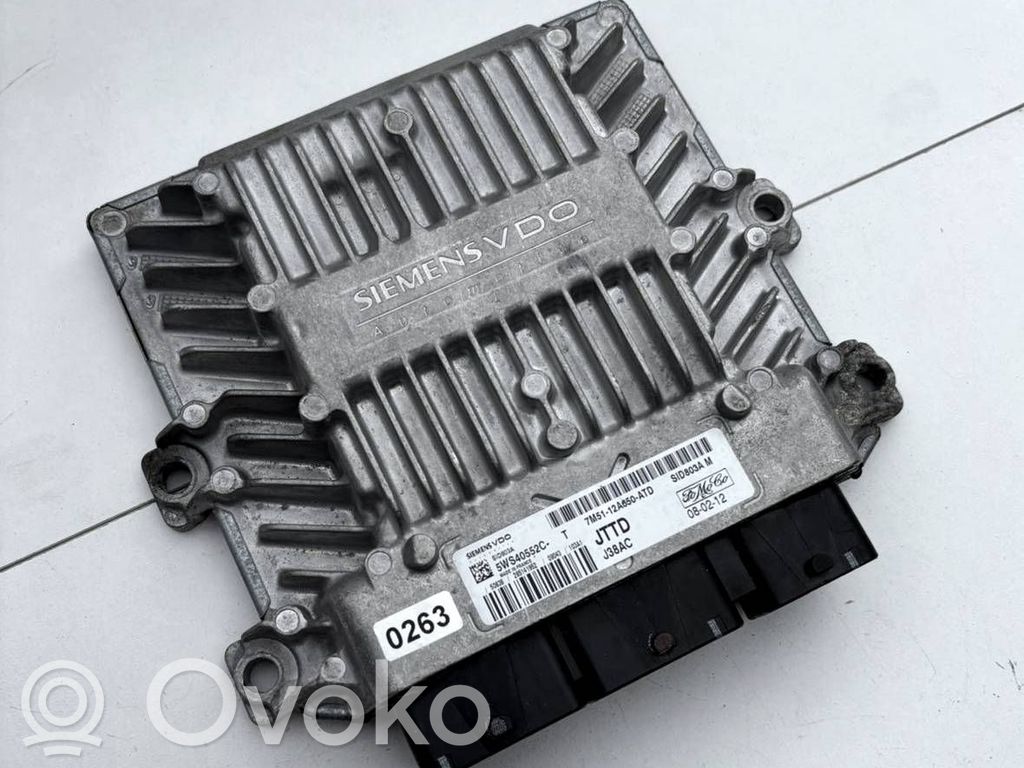 Ford Focus Engine control unit/module 