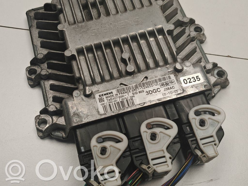 Ford Focus Engine control unit/module 