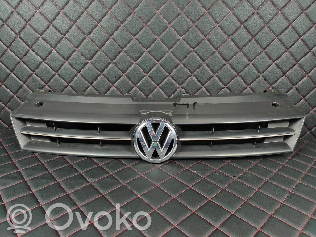 Volkswagen Polo V 6R Griglia superiore del radiatore paraurti anteriore 