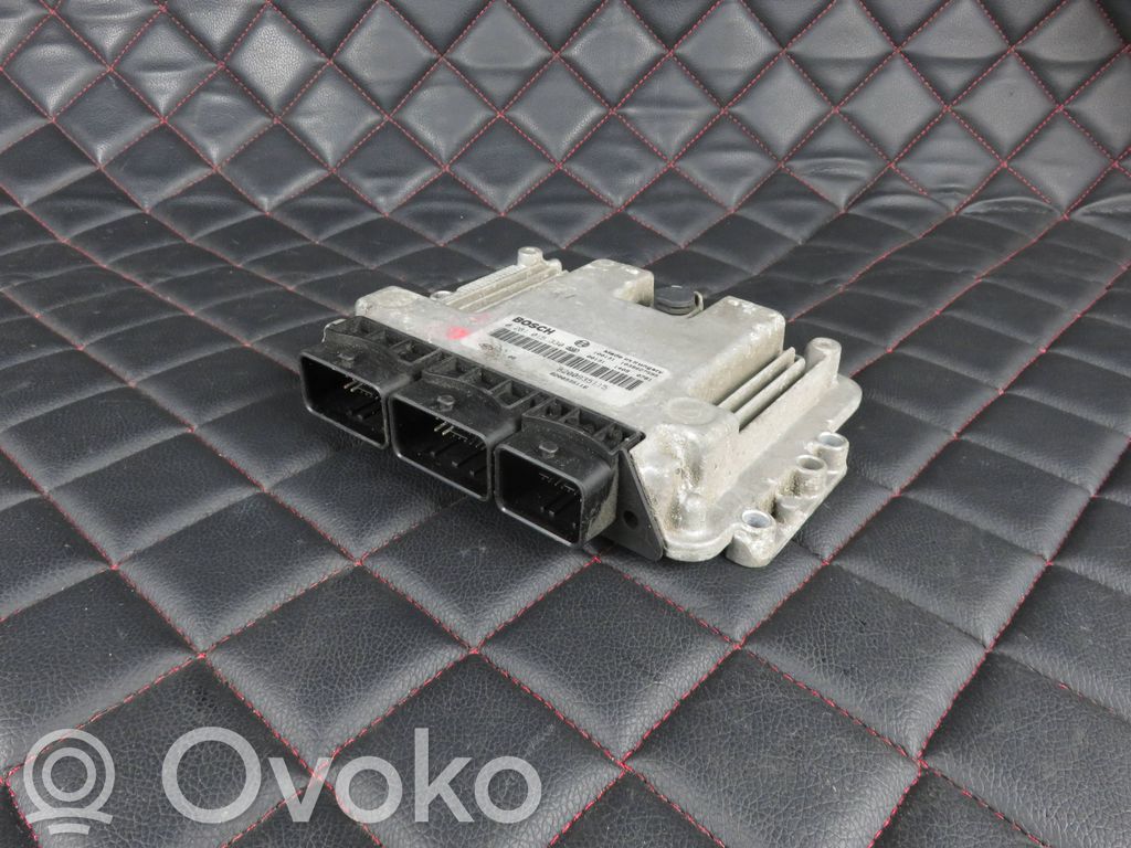Renault Trafic II (X83) Engine control unit/module 