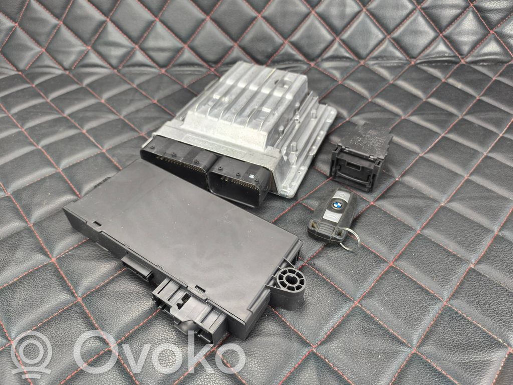 BMW 5 E60 E61 Engine control unit/module 