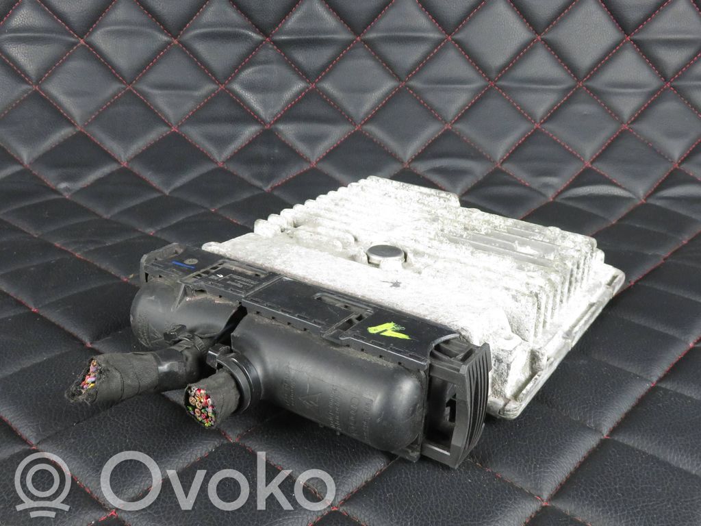 Skoda Octavia Mk2 (1Z) Engine control unit/module 
