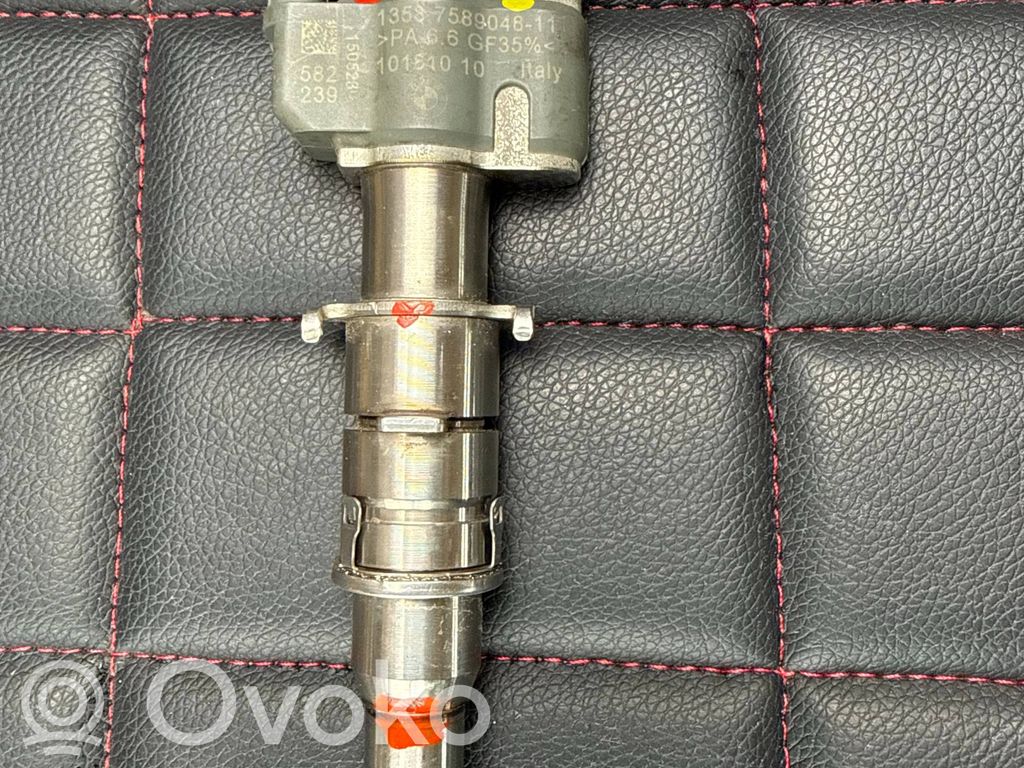 Inyector de combustible   7589048,758904811,10181010,PA66GF3596