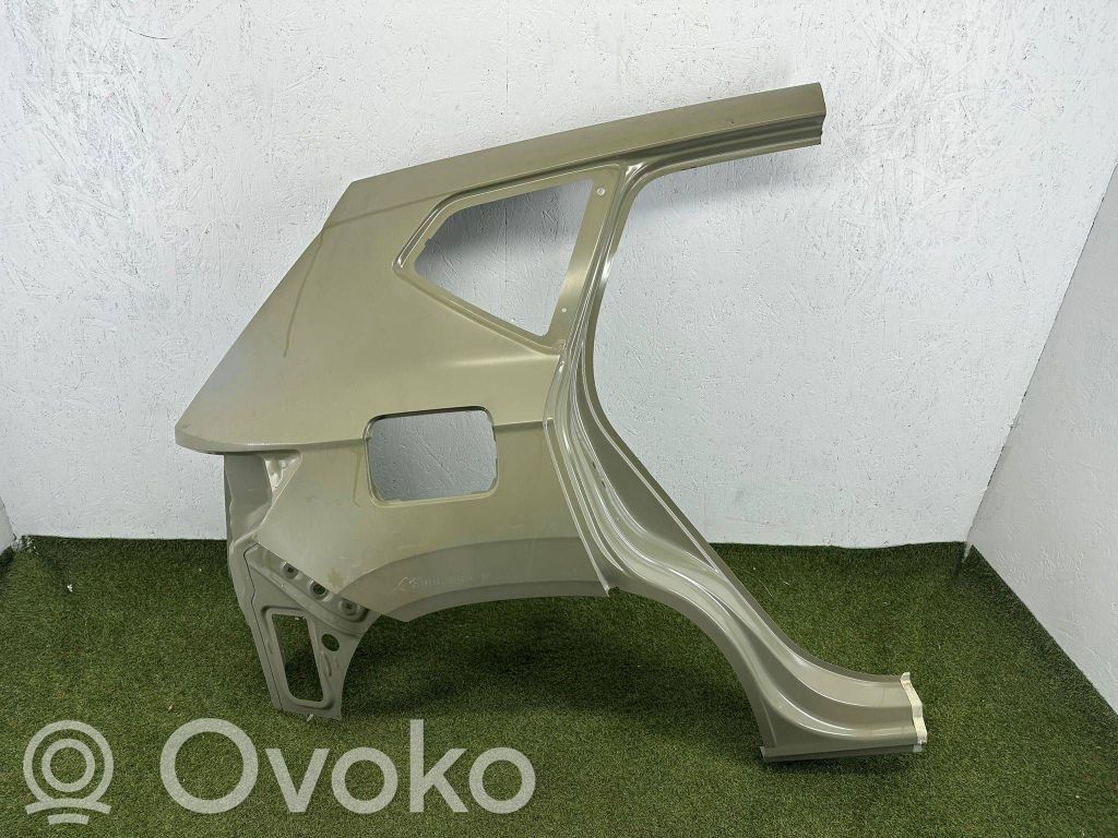 Panel lateral trasero   575809666A