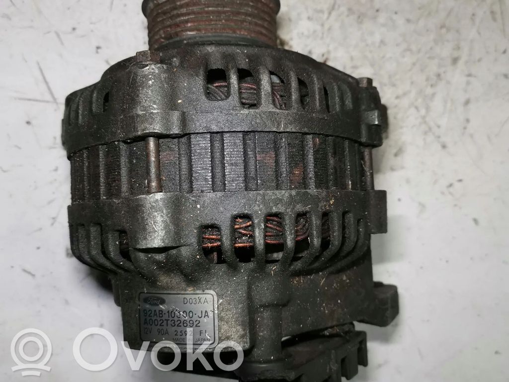 Alternador   A002T32692