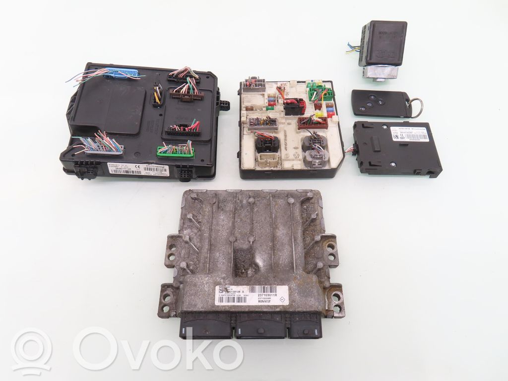 Renault Megane III Engine control unit/module ECU 
