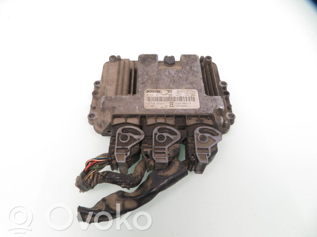 Engine control unit/module   8200305678,0281011646,8200355802,0281011646,8200305678,8200355802