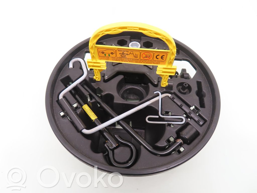 Spare wheel section trim