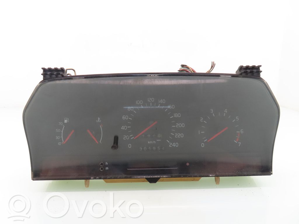Volvo 850 Speedometer (instrument cluster) 