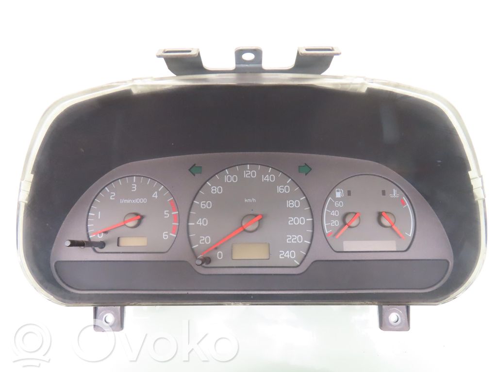 Speedometer (instrument cluster)   30883040A,30883040A