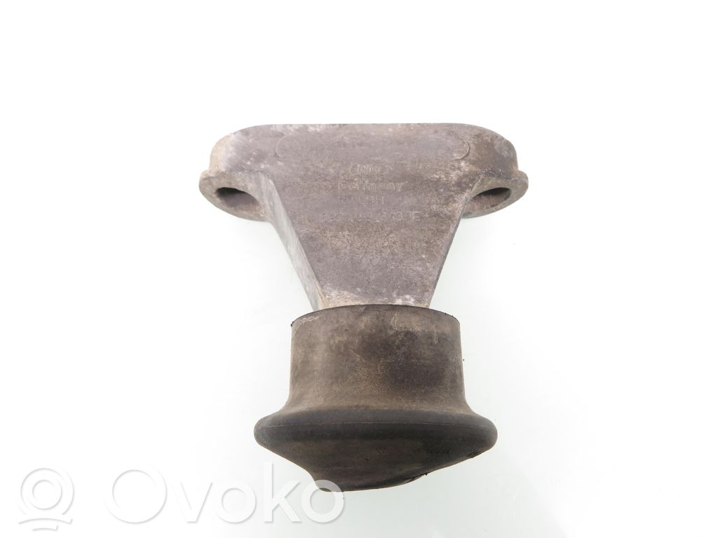 Audi 80 90 S2 B4 Engine mounting bracket 
