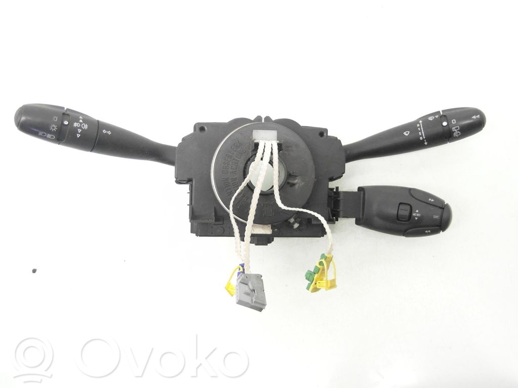 Peugeot 307 Bloc semnalizator și ștergător parbriz 