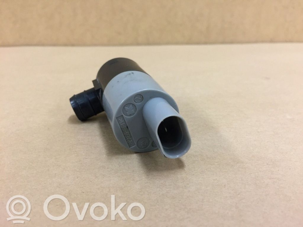 Land Rover Range Rover L322 Windscreen/windshield washer pump 