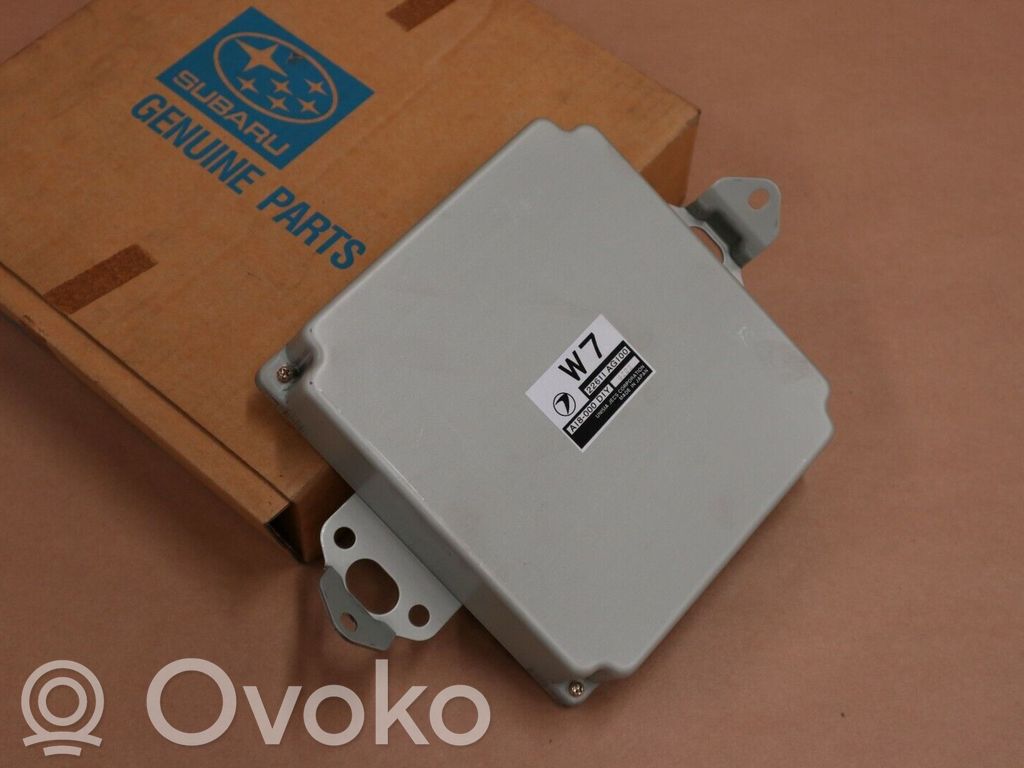 Unidad de control/módulo del motor   22611AG100