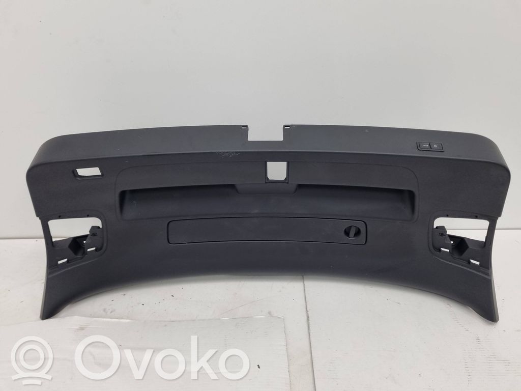 Audi RS6 C7 Tailgate trim 