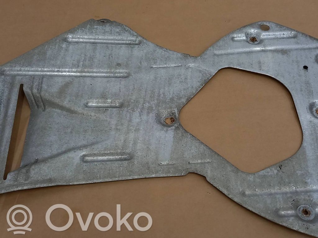 Heat shield in engine bay   7047808,51487047808