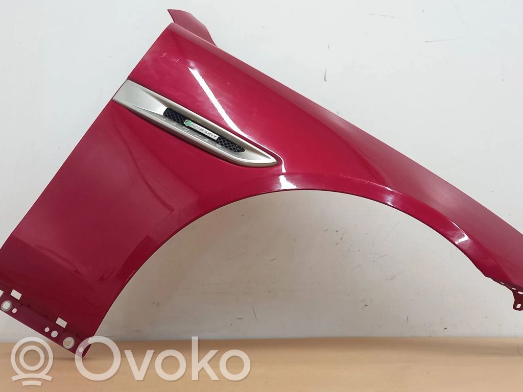 Jaguar XE Spārns 