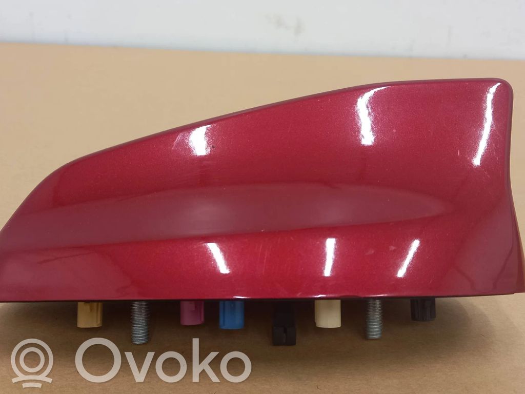 Jaguar XE Antena GPS 