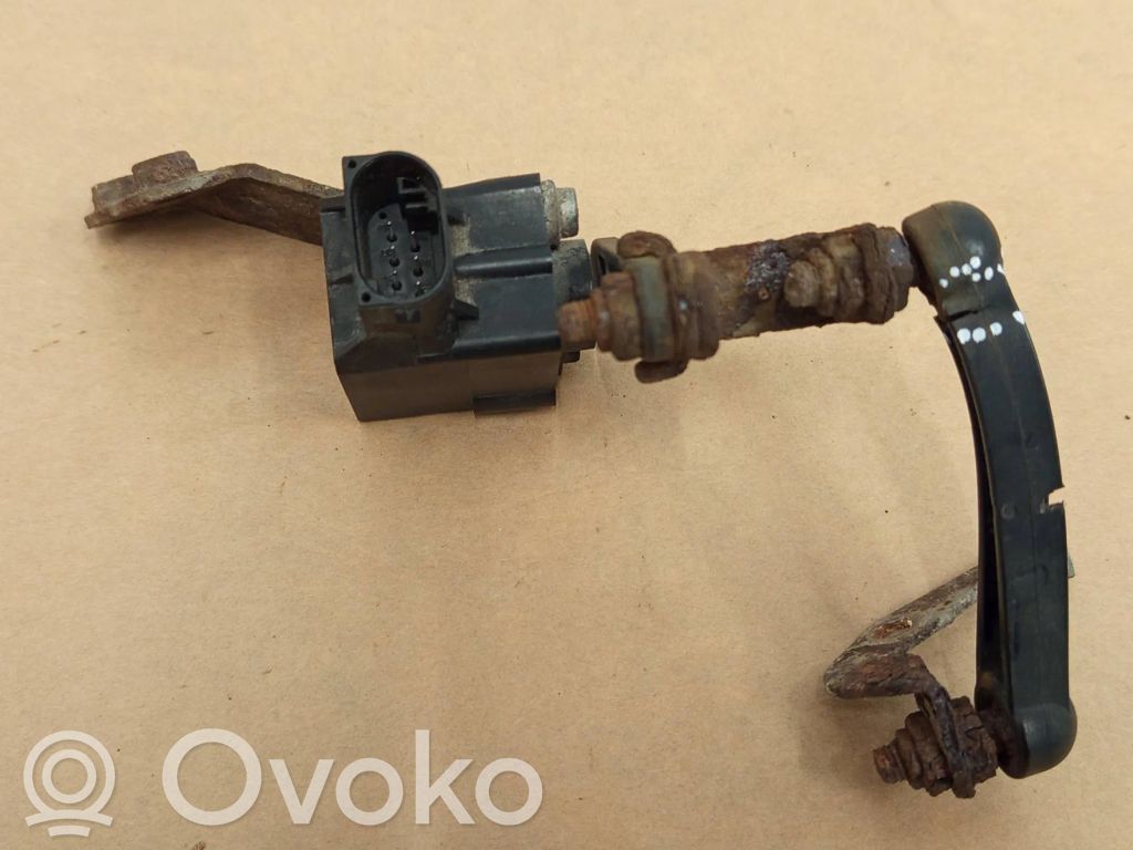 BMW Z4 E85 E86 Rear air suspension level height sensor 