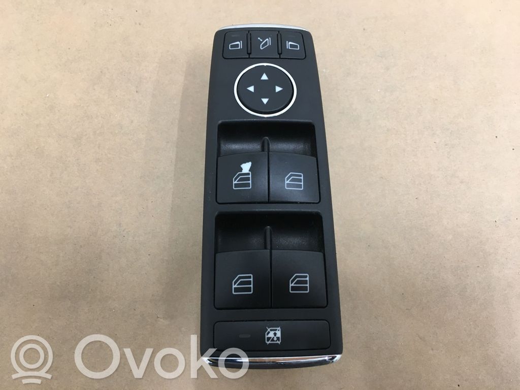 Mercedes-Benz C W204 Przyciski szyb 