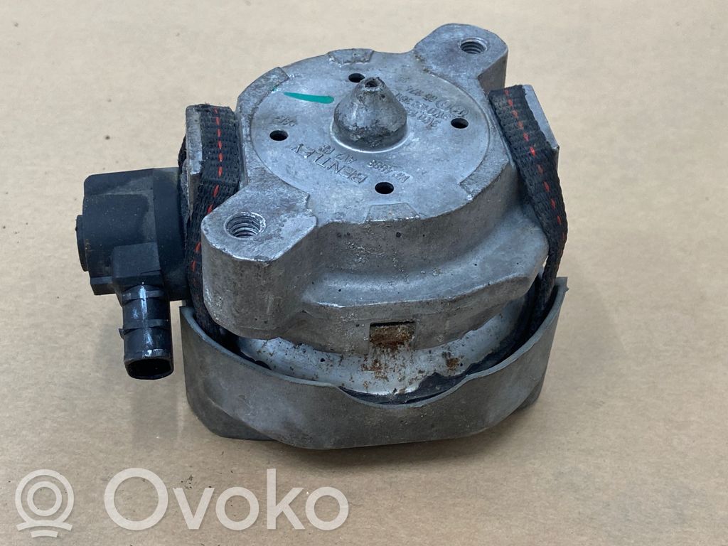 Engine mount bracket   3W0199381,65374