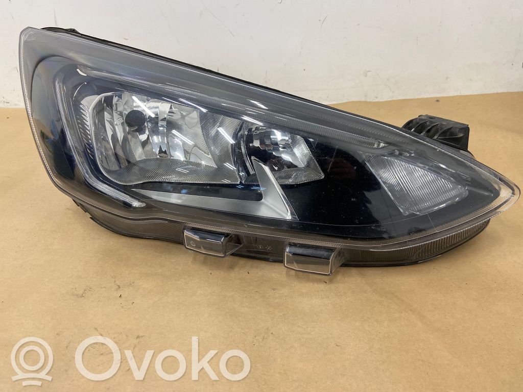 Ford Focus Headlight/headlamp 