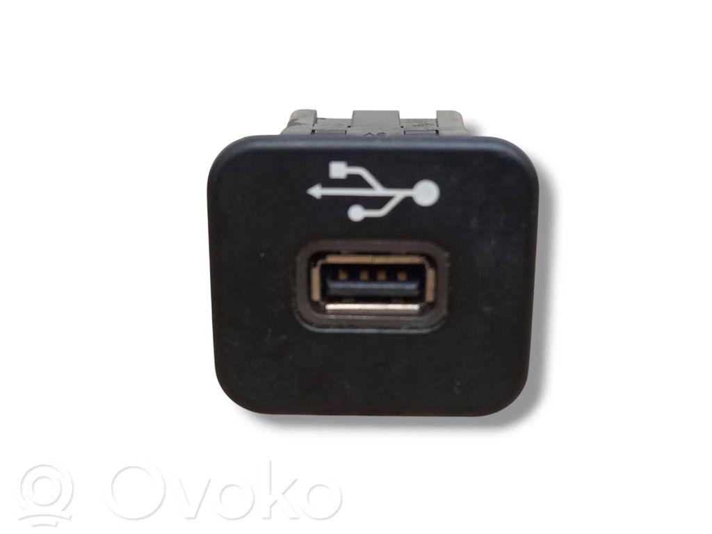 USB socket connector   735600659,C096,3317022201