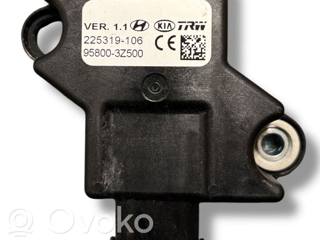 Hyundai i40 Rengaspaineen valvontayksikkö 