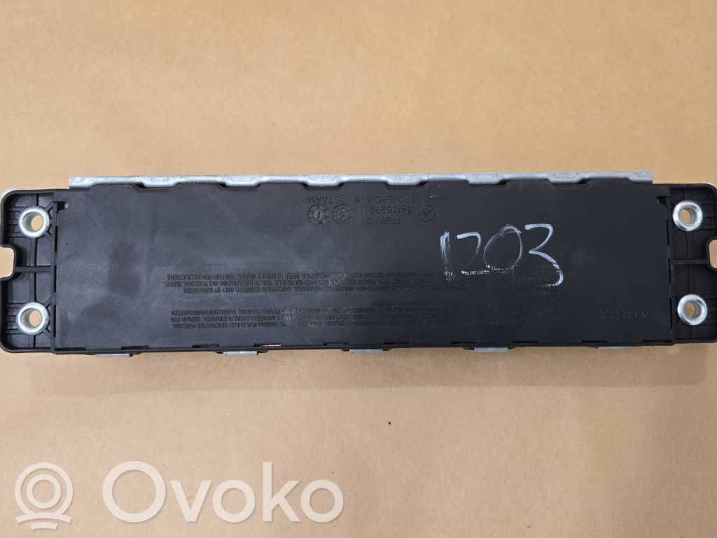 Mercedes-Benz C W205 Poduszka powietrzna Airbag chroniąca kolana 
