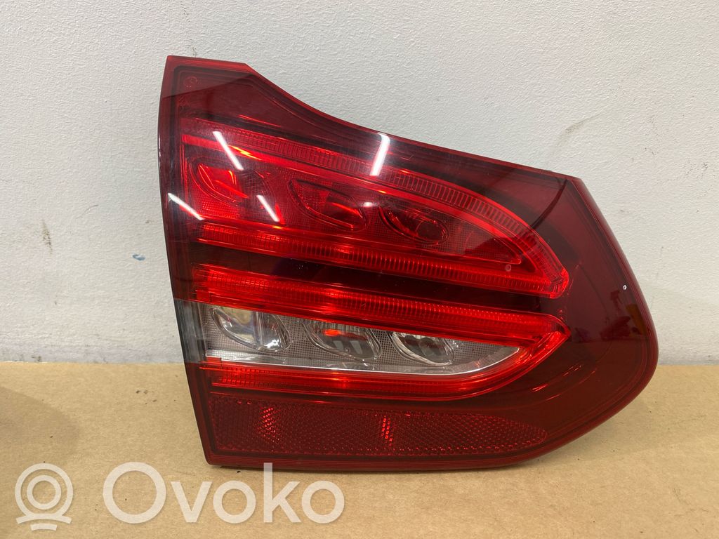 Mercedes-Benz C W205 Lampy tylnej klapy bagażnika 