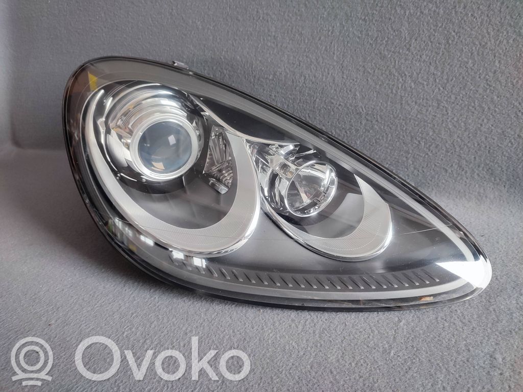 Porsche Cayenne (92A) Lampa przednia 