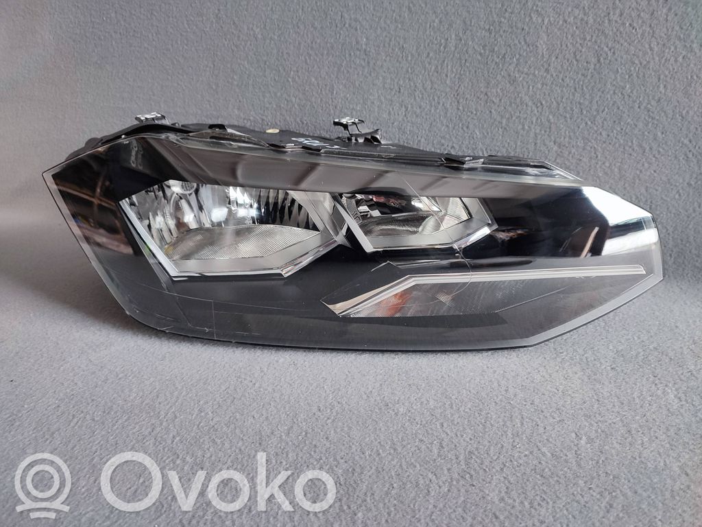 Volkswagen Polo VI Faro/fanale 