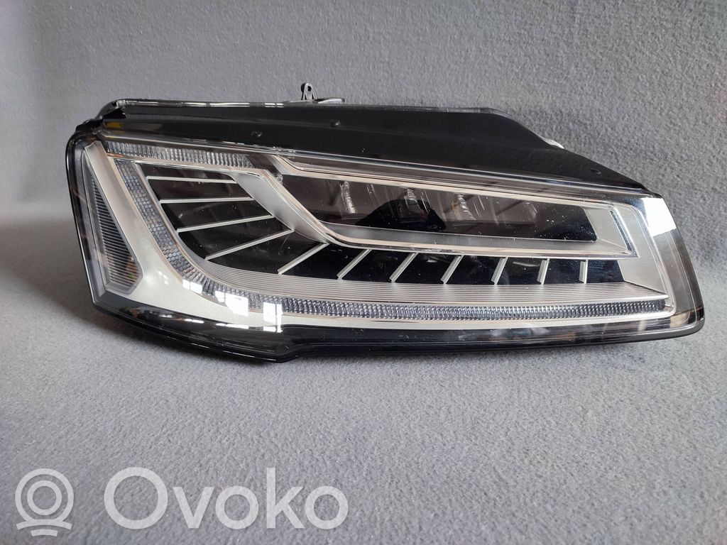 Audi A8 S8 D4 4H Lampa przednia 