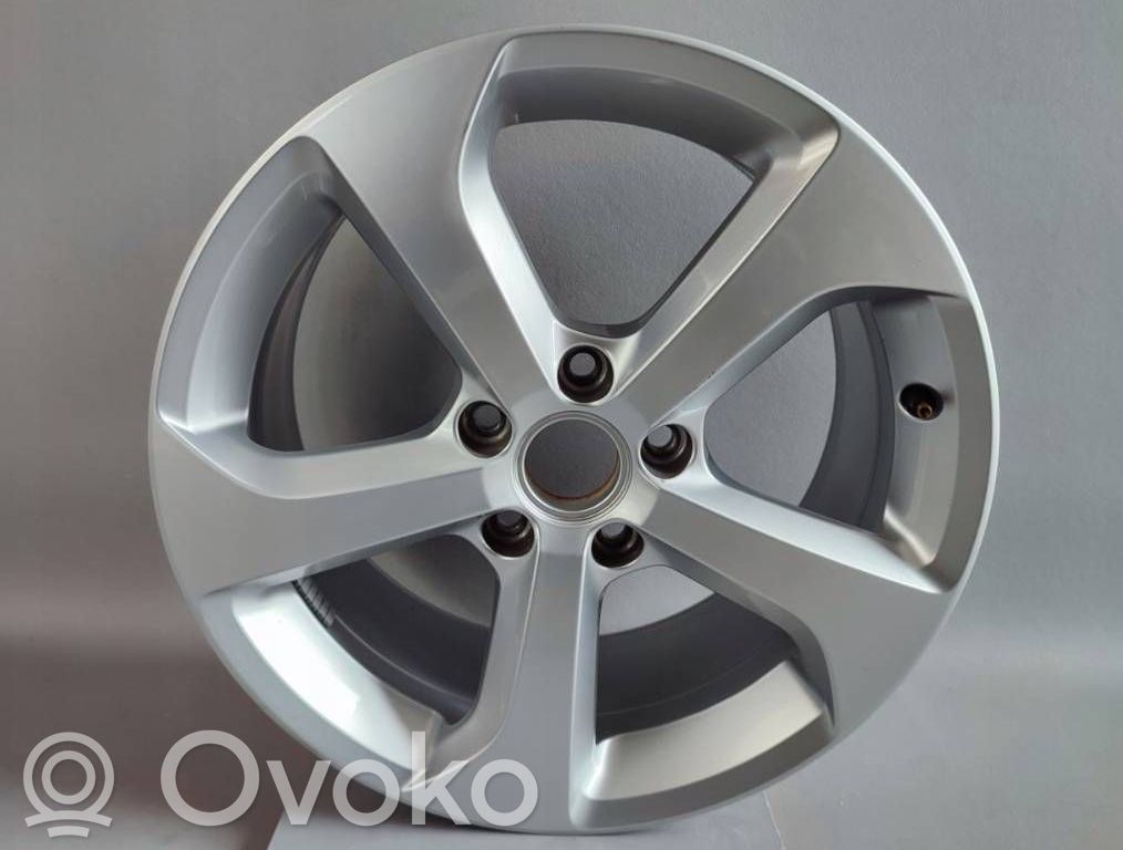 Volkswagen Golf VII R17 lengvojo lydinio ratlankis (-iai) 
