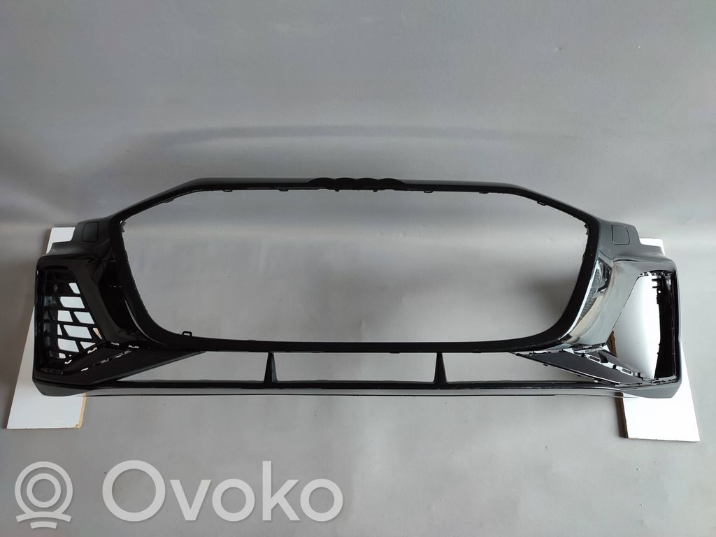 Audi A3 8Y Parachoques delantero 