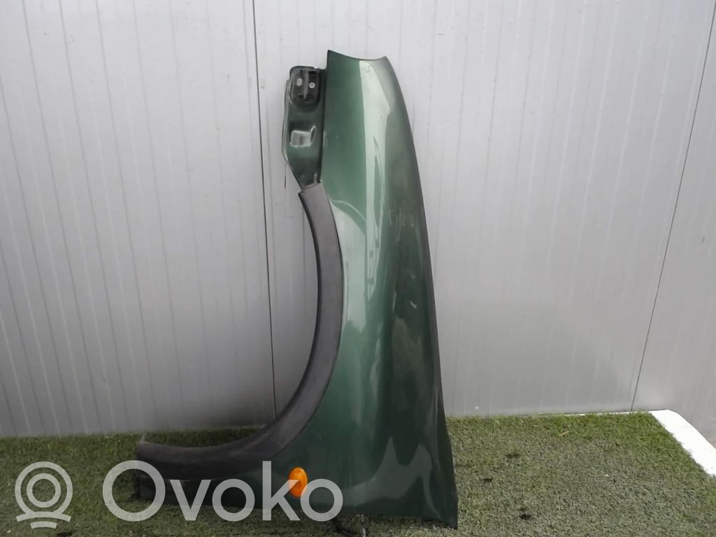 Opel Corsa B Sparnas 