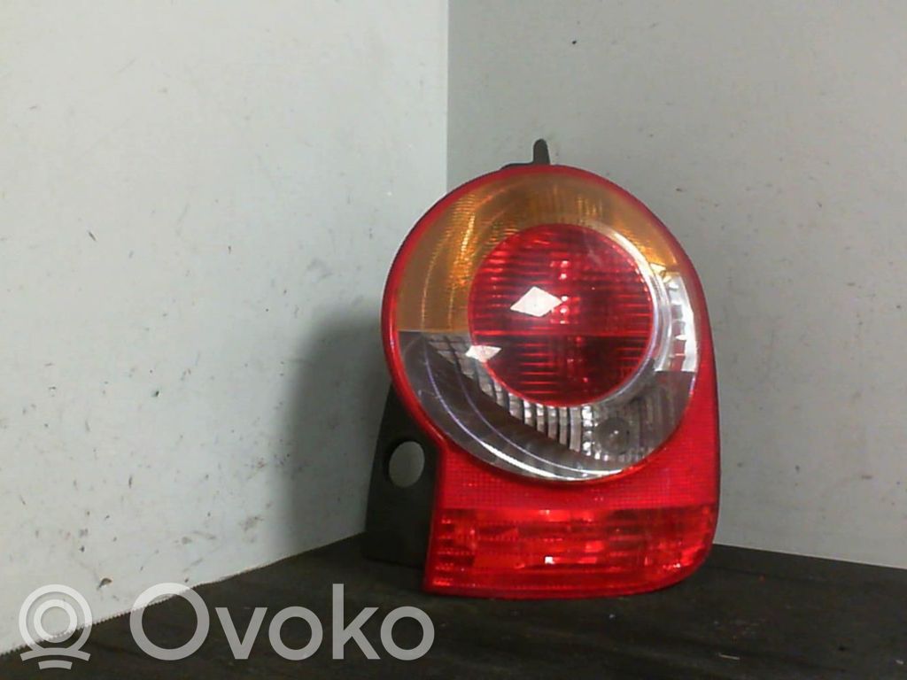 Rear/tail lights   8200538785
