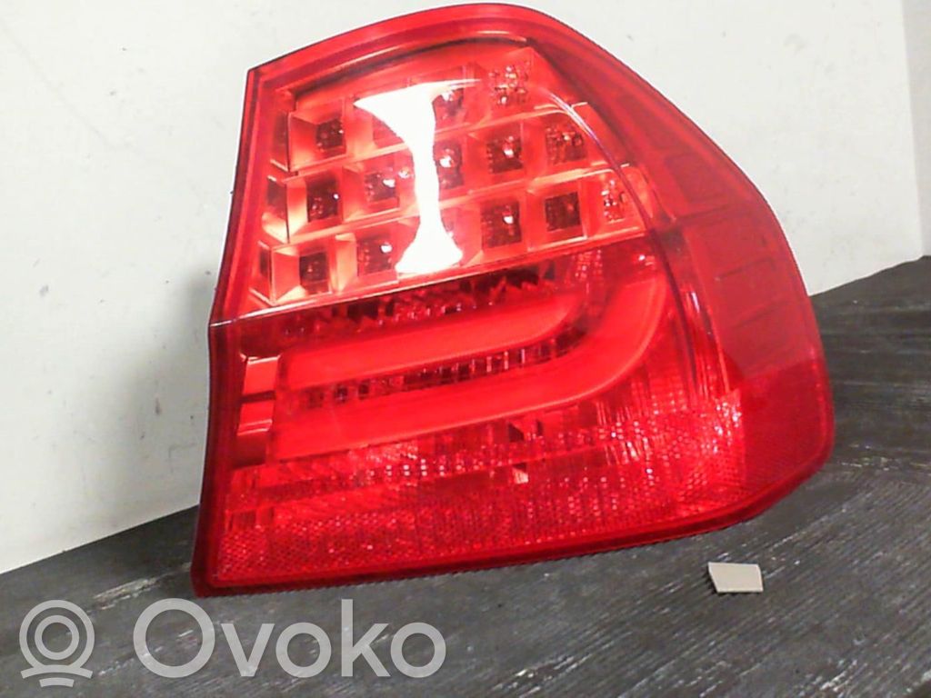 Rear/tail lights   63217289426