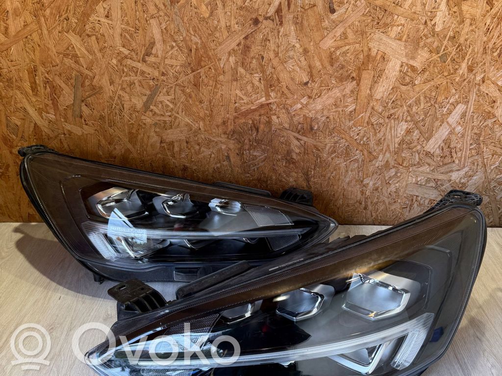 Ford Focus Headlights/headlamps set 