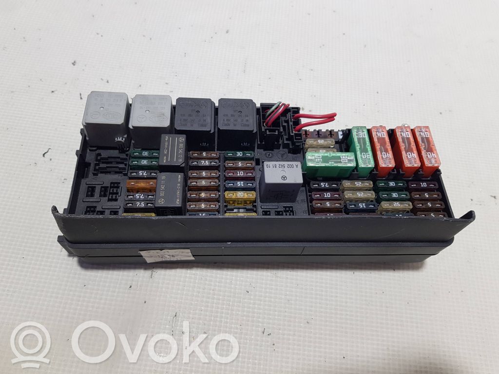 Mercedes-Benz ML W164 Skrzynka bezpieczników / Komplet 