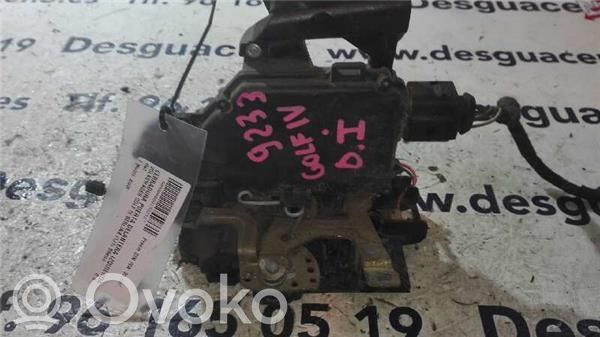 Volkswagen Golf V Front door lock 