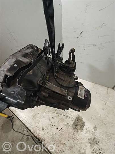 Renault Clio III Manualna 5-biegowa skrzynia biegów 