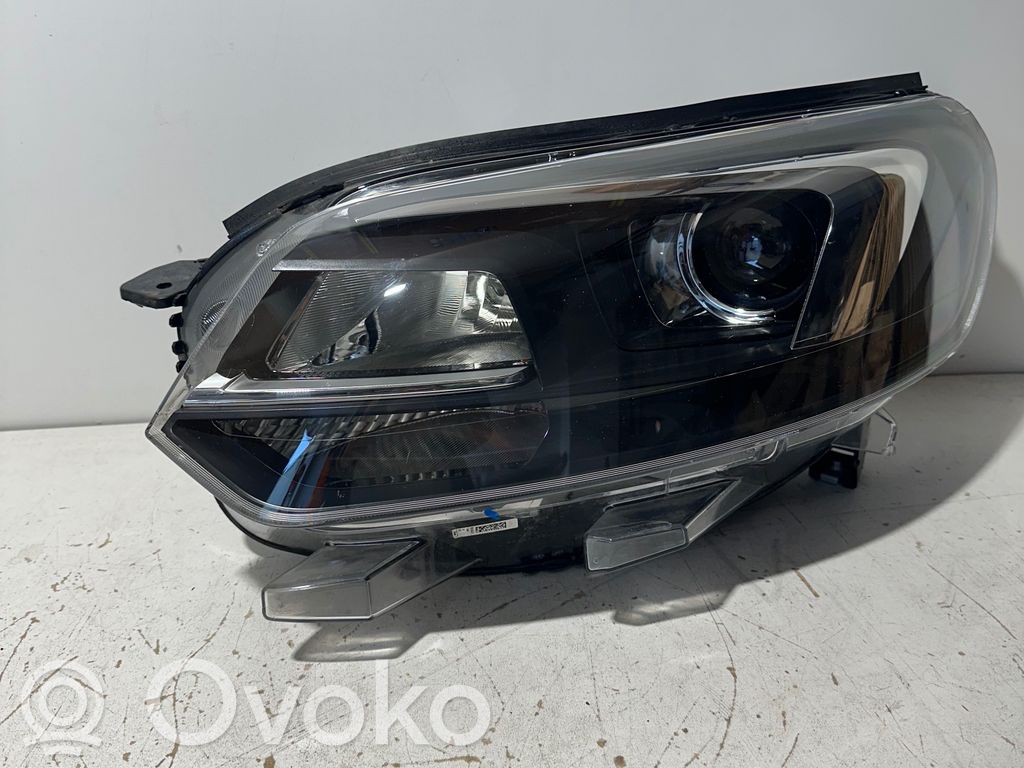 Opel Zafira Life Scheinwerfer 