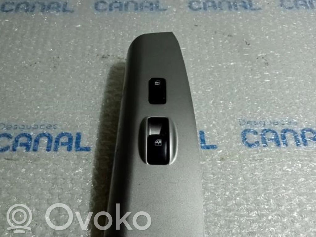 KIA Sportage Electric window control switch 