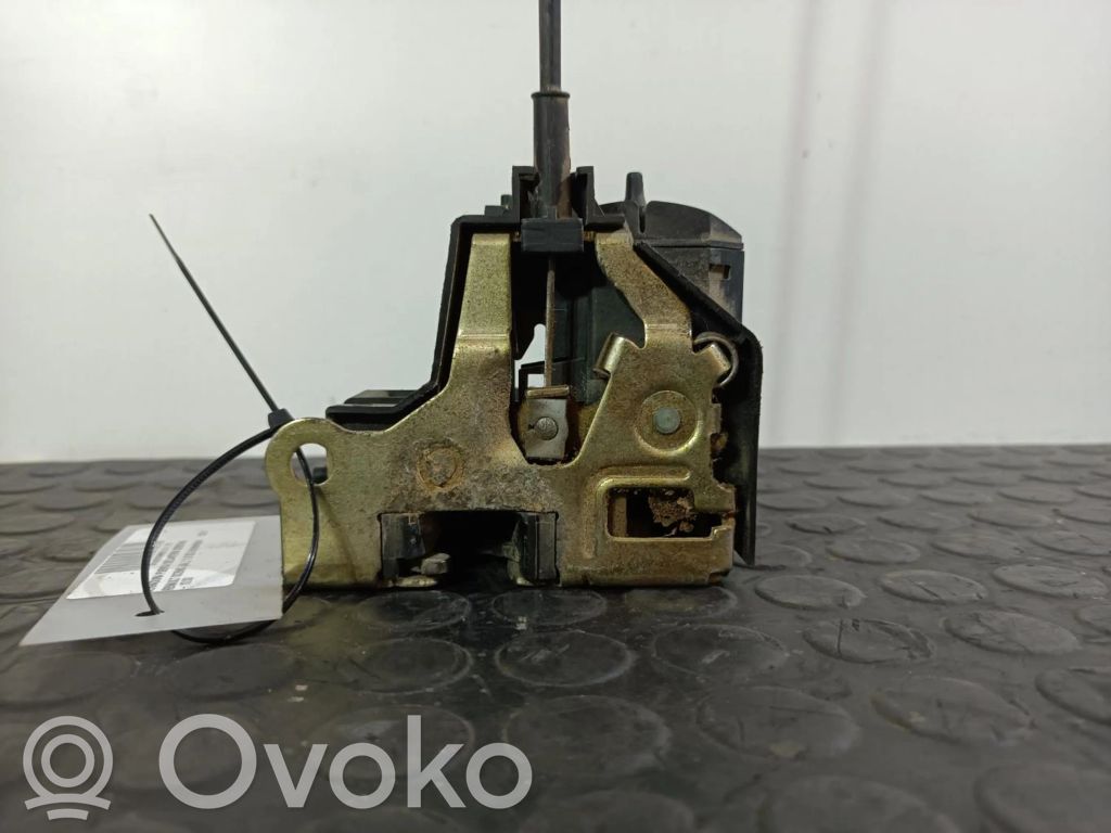 Etuoven lukko